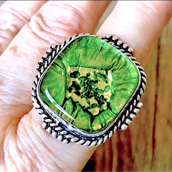 Fancy Roman Dichroic Glass Ring - Picture 4 of 6